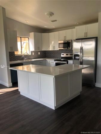 9670 W Daffodil Ln, Miramar, Florida 33025, image 2