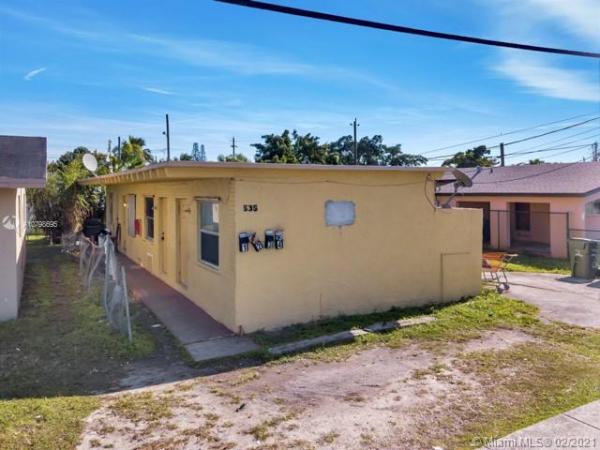 Ewings, Homestead, Florida 33030, image 2