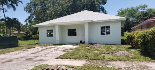 Pleasant Village, Golden Glades, Florida 33162, image 2
