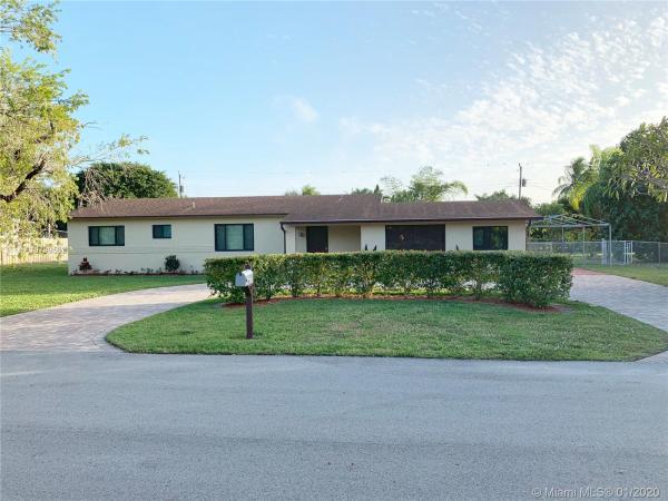 Kendall Estates, 10940 SW 115th St, Kendall, Florida 33176, image 2