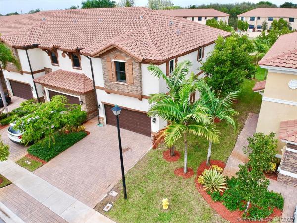 Vaquero Trails, 12225 Vaquero Trails Dr, Davie, Florida 33325, image 2