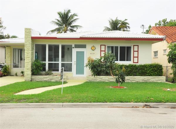 Altos Del Mar, 9024 Byron Ave, Surfside, Florida 33154, image 2