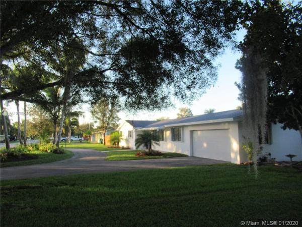 Melody Manor, 27340 SW 165th Ave, Redland, Florida 33031, image 2