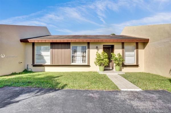 Devon Aire Villas, 12417 SW 110th S Canal St Rd, The Crossings, Florida 33186, image 2