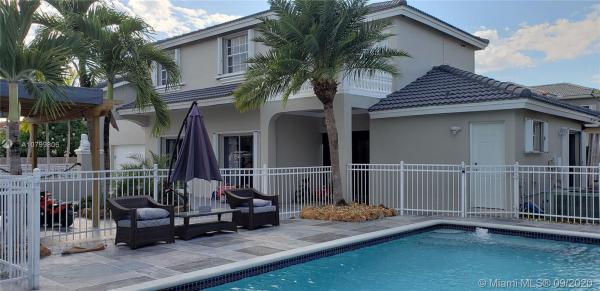 Peral, 15413 SW 92nd St, The Hammocks, Florida 33196, image 2