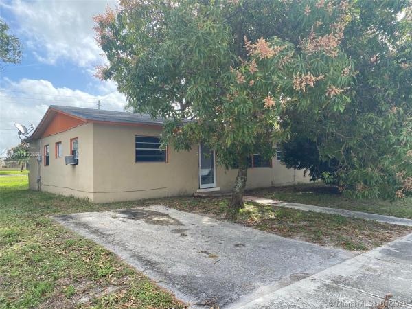 Vista Verde, 20801 NW 37th Ct, Miami Gardens, Florida 33055, image 2