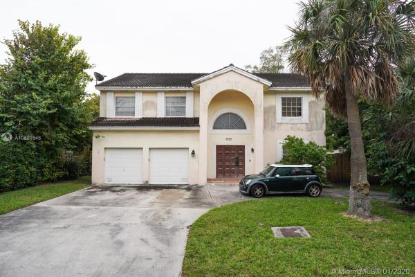 1026 NE 88th St, Unincorporated Dade County, Florida 33138, image 2