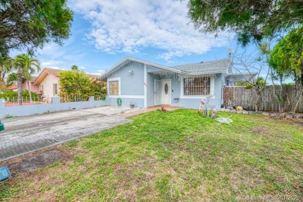 1629 SW 137th Ct, Unincorporated Dade County, Florida 33175, image 2