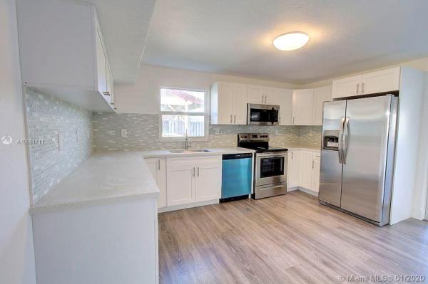Leisure City Residential, 14971 Harding Ln, Leisure City, Florida 33033, image 2