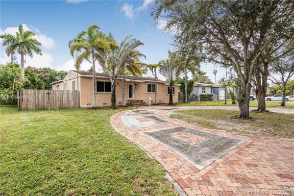 Kent Estates, 650 Falcon Ave, Miami Springs, Florida 33166, image 2