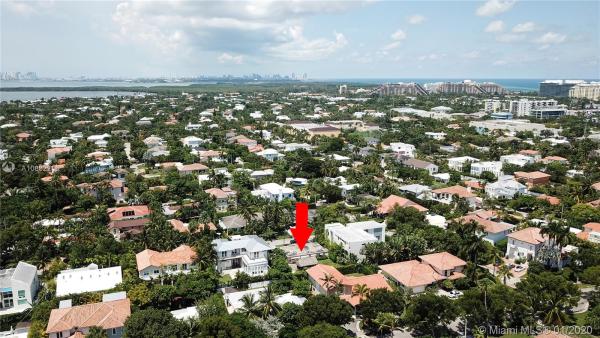 Biscayne Key Estates, 794 Curtiswood Dr, Key Biscayne, Florida 33149, image 2