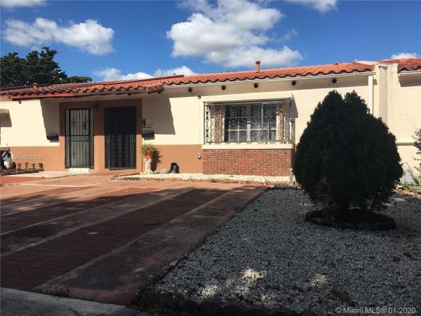 Lake Martha, 6937 Holly Rd, Miami Lakes, Florida 33014, image 2