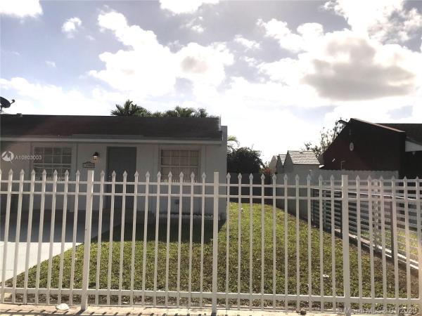 Royale Green, 12958 SW 50th Ln, Kendale Lakes, Florida 33175, image 2