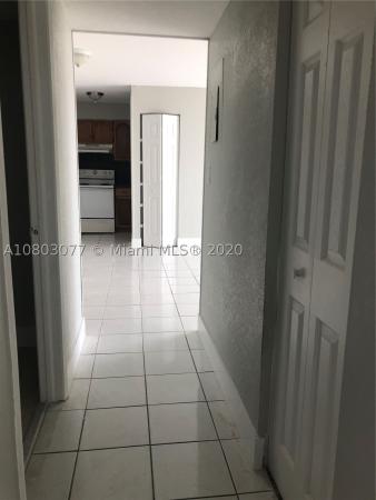 RioPlaza, 546 SW 1st St #406, Miami, Florida 33130, image 2