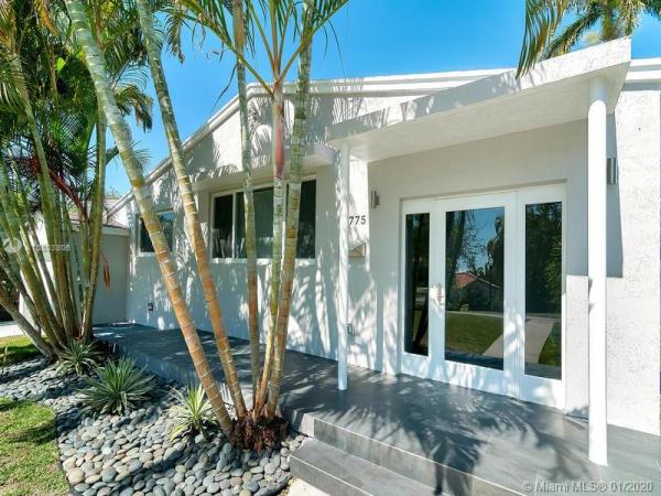 Isle Of Normandy, 1775 Biarritz Dr, Miami Beach, Florida 33141, image 2
