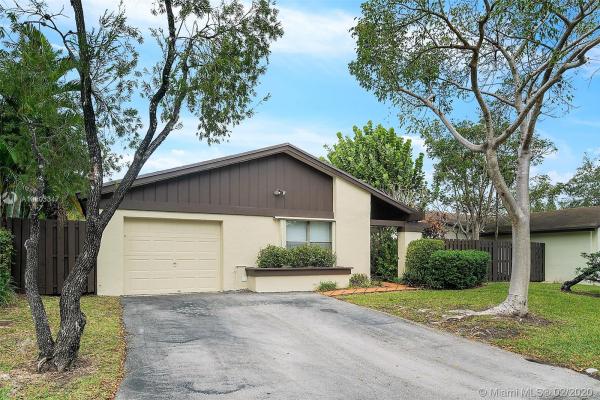 The Crossings, 13072 SW 108th St Cir, The Crossings, Florida 33186, image 2