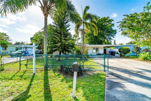 Hollywood Suburbs, 6308 Arthur St, Hollywood, Florida 33024, image 2
