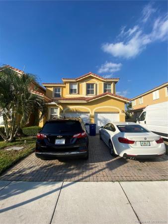 Kendall Breeze West, 13757 SW 113th Ln, The Hammocks, Florida 33186, image 2