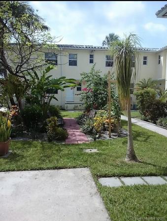 Shores Plaza East, 726 NE 92nd St #2L, Miami Shores, Florida 33138, image 2