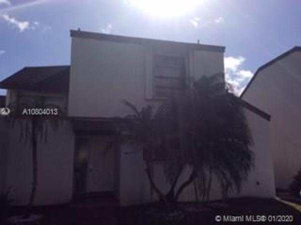 Wind Lake Village, 9708 NW 6th Ter, Fountainebleau, Florida 33172, image 2