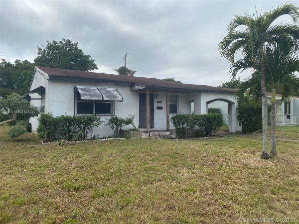 Sunshine Manor, 2604 Fletcher Ct, Hollywood, Florida 33020, image 2