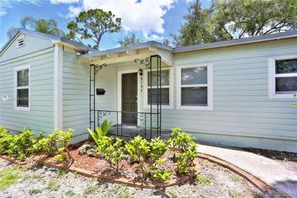6194 SW 50th St, Unincorporated Dade County, Florida 33155, image 2