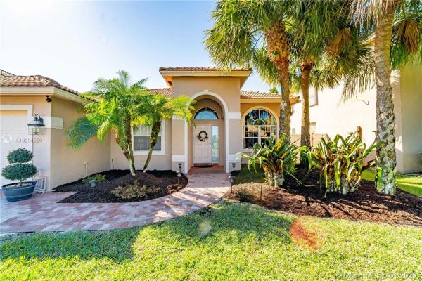 Waters Edge Enclave At Boca Winds, 12328 Saint Simon Dr, Boca Raton, Florida 33428, image 2
