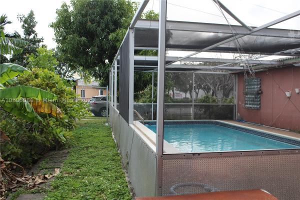 Breezeview Manors, 1155 SW 87th Ave, Westchester, Florida 33174, image 3