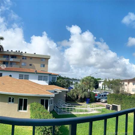 Apartments Enchante, 1960 Marseille Dr #201, Miami Beach, Florida 33141, image 2