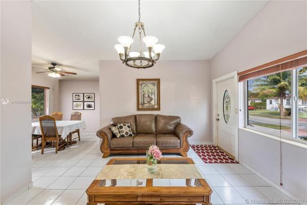 Coral Way Village, 8460 SW 29th St, Westchester, Florida 33155, image 2