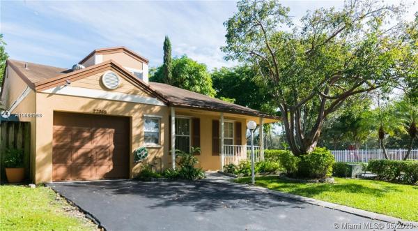 Catalina West, 22365 SW 100th Ave, Cutler Bay, Florida 33190, image 2