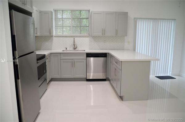 Caribbean Isles Villas, 359 NE 27th Ter #203, Homestead, Florida 33033, image 2