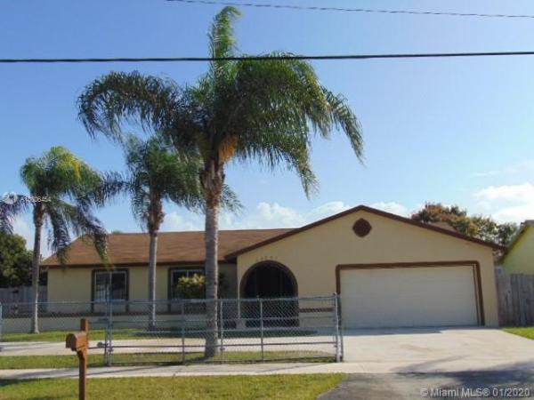 Meadow Wood Manor, 26041 SW 134th Ave, Princeton, Florida 33032, image 2