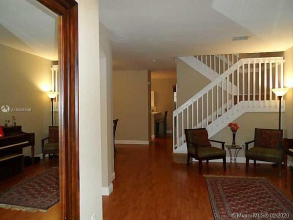 Kendall Breeze, 12523 SW 121st Way #12523, Three Lakes, Florida 33186, image 2