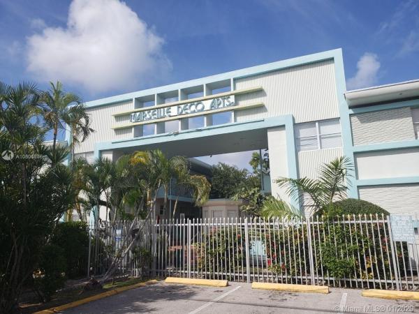Marseille Deco, 1289 Marseille Dr #46, Miami Beach, Florida 33141, image 2