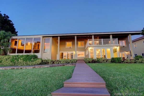 Lakeshore, 13724 SW 92nd Ct, Kendall, Florida 33176, image 2