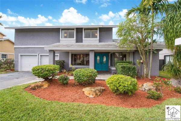 Lindgren East, 11104 SW 128th Ct, The Crossings, Florida 33186, image 2