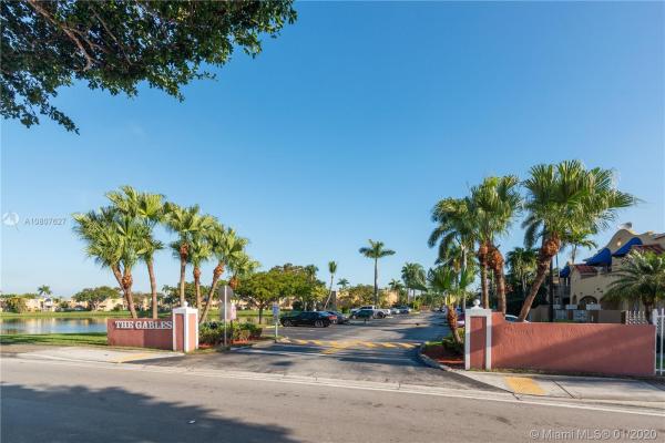 Gables Townhomes, 365 NW 84th Ct #906, Fountainebleau, Florida 33126, image 2