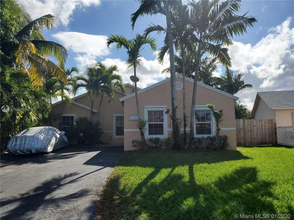 Princetonian By The Park, 12770 SW 249th Ter, Princeton, Florida 33032, image 2