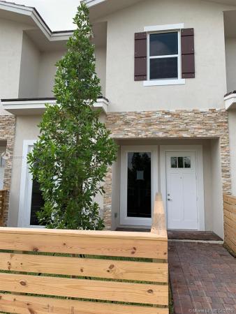 Townhomes On Coconut Palm, 12775 SW 247th St #12775, Princeton, Florida 33032, image 2