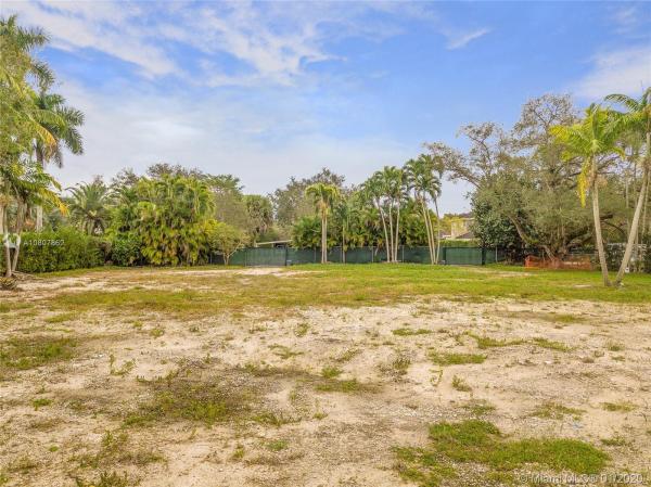 Martin Suburban Acres, 9840 SW 60th Ct, Pinecrest, Florida 33156, image 2