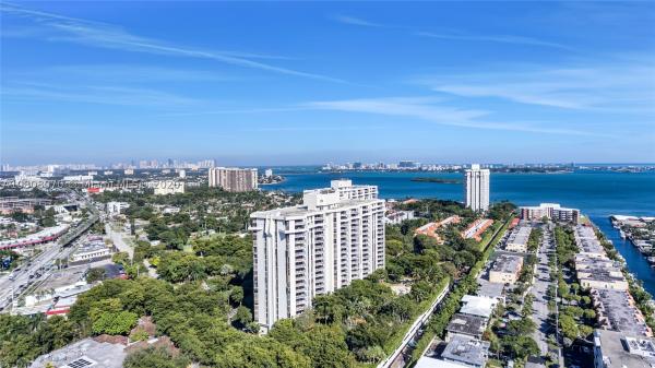 2000 Towerside Ter #TW6, Unincorporated Dade County, Florida 33138, image 3