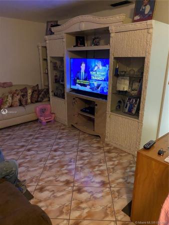 Leslie Estates, 2767 NW 198th Ter, Miami Gardens, Florida 33056, image 2