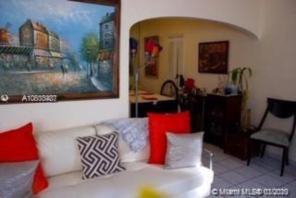 8035 W Byron Ave #1, Miami Beach, Florida 33141, image 2