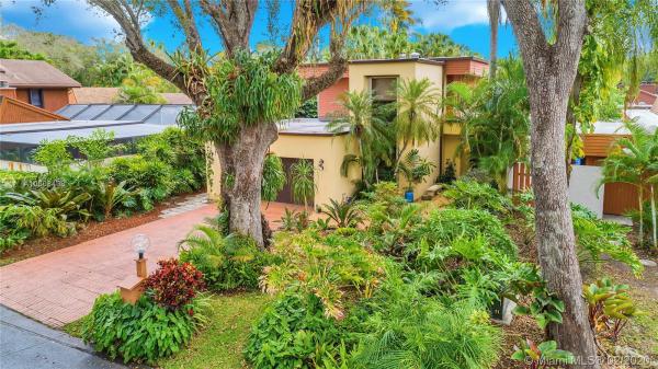 Hidden Oaks, 11818 SW 78th, Kendall, Florida 33183, image 2