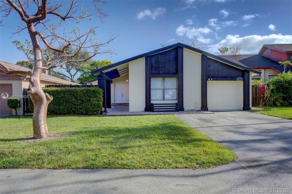 The Crossings, 13360 SW 108th St Cir, The Crossings, Florida 33186, image 2