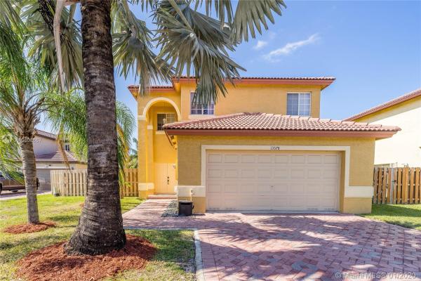Bonita Lakes, 13378 SW 118th Pass, Three Lakes, Florida 33186, image 2