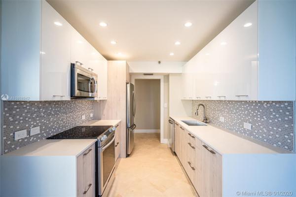 Terraces North Turnberry, 20191 E Country Club Dr #1402, Aventura, Florida 33180, image 2