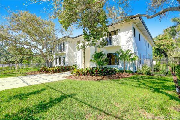 Palm Miami Heights, 6151 SW 80th St, South Miami, Florida 33143, image 2