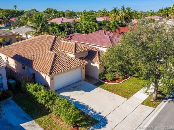 Poinciana Parc, 13742 N Garden Cove Cir, Davie, Florida 33325, image 2